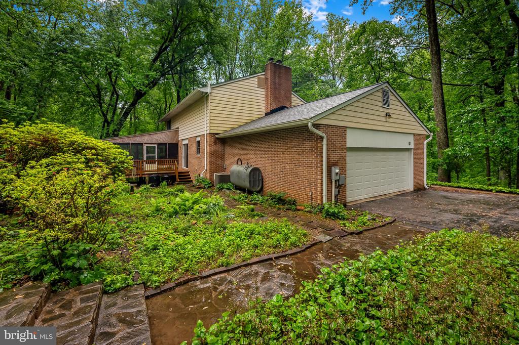 17 Pinewood Farm Ct