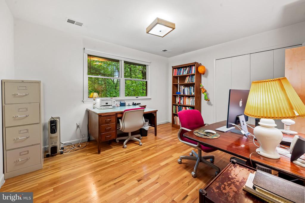 17 Pinewood Farm Ct