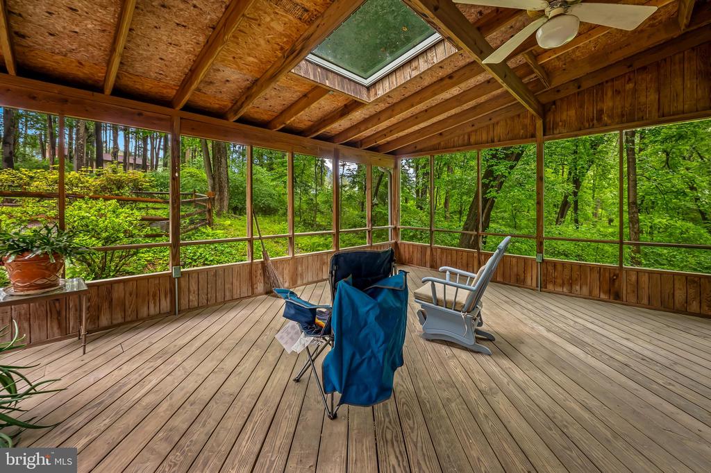 17 Pinewood Farm Ct