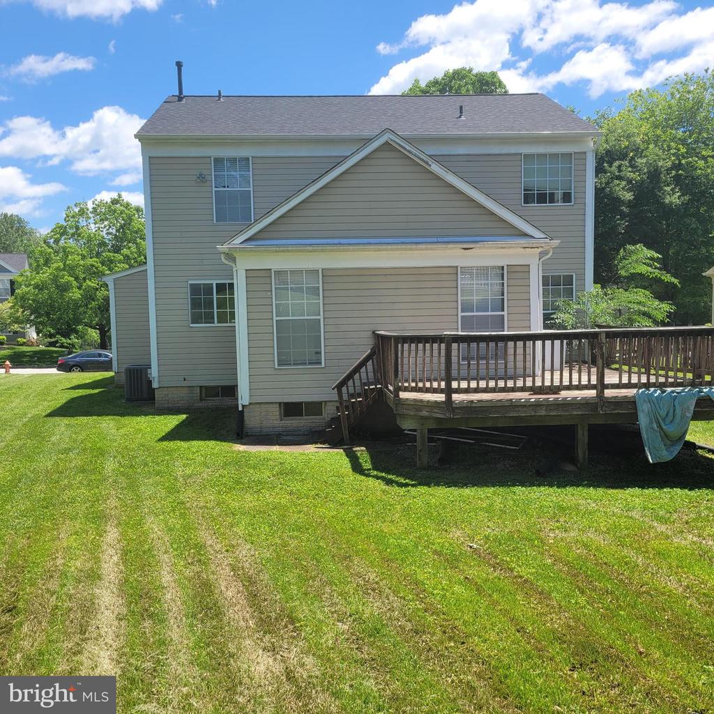 9907 Linden Hill Rd