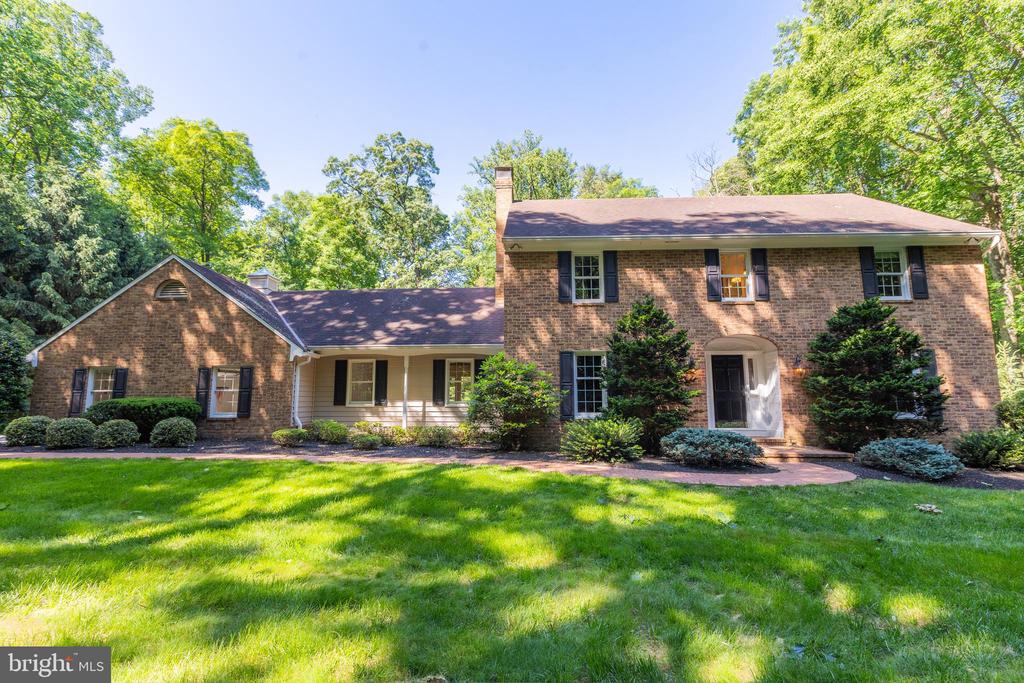 9 Fork Spring Ct