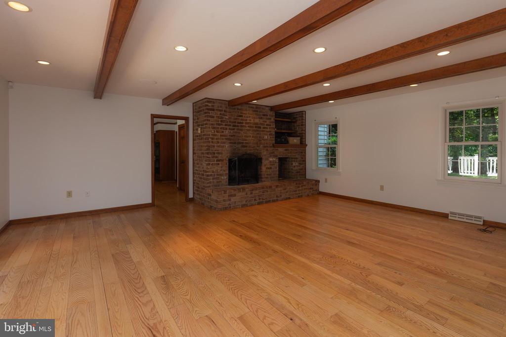 9 Fork Spring Ct