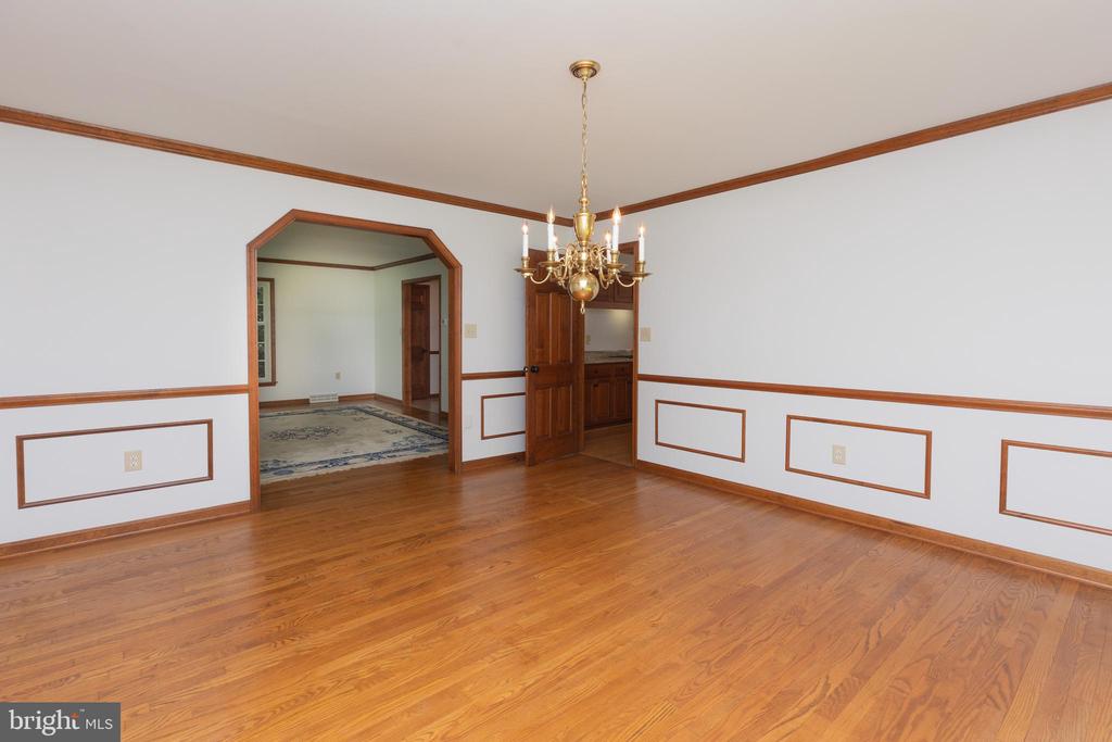 9 Fork Spring Ct
