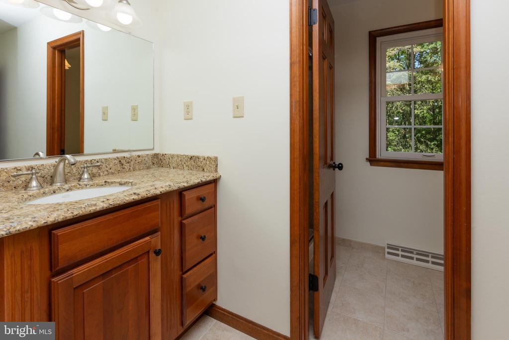 9 Fork Spring Ct
