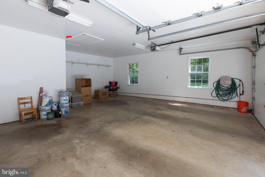 9 Fork Spring Ct