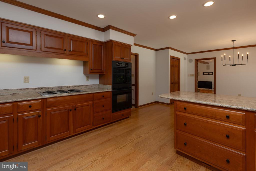 9 Fork Spring Ct