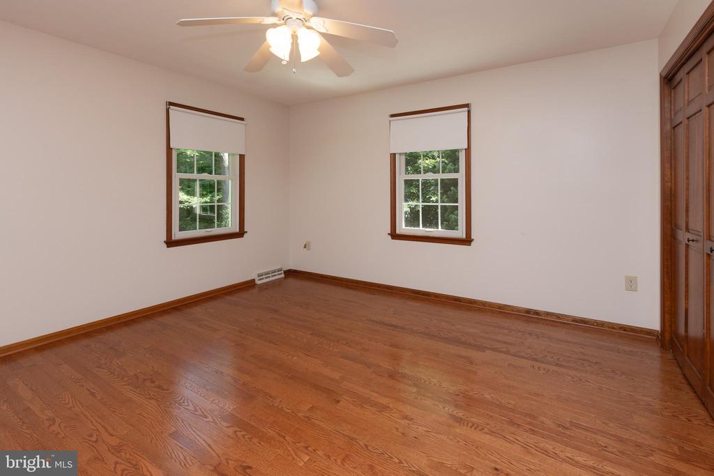 9 Fork Spring Ct