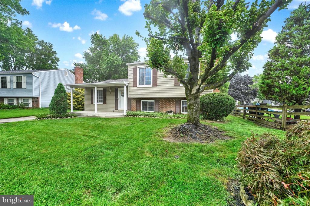 3 Ayr Ct