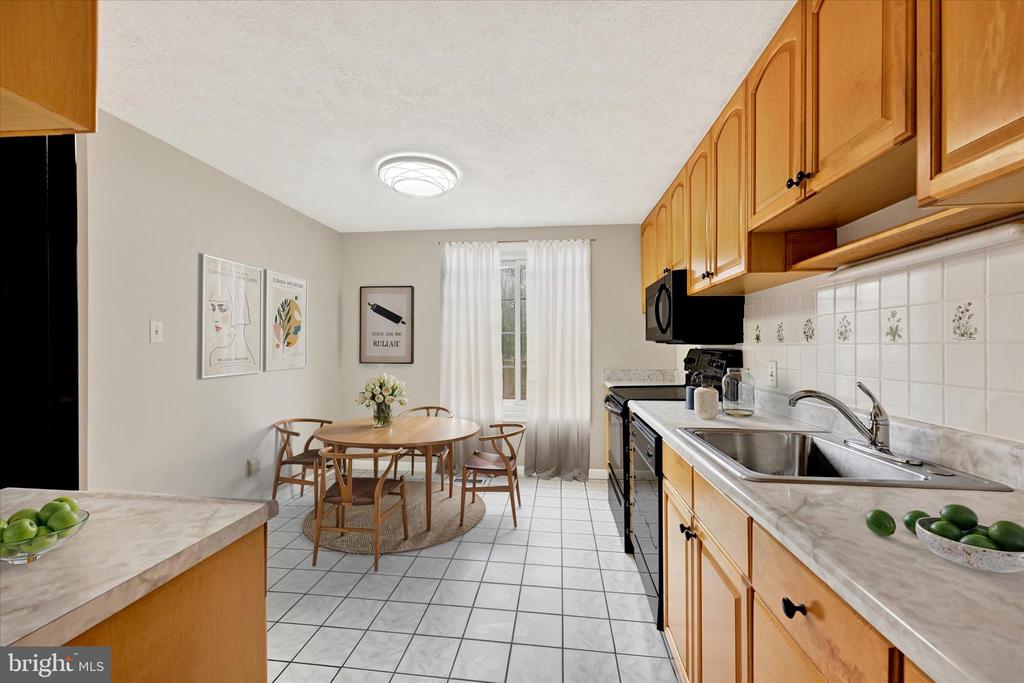 3 Ayr Ct