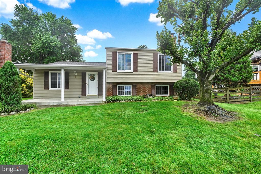 3 Ayr Ct