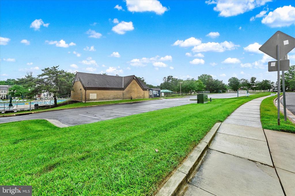 3 Ayr Ct