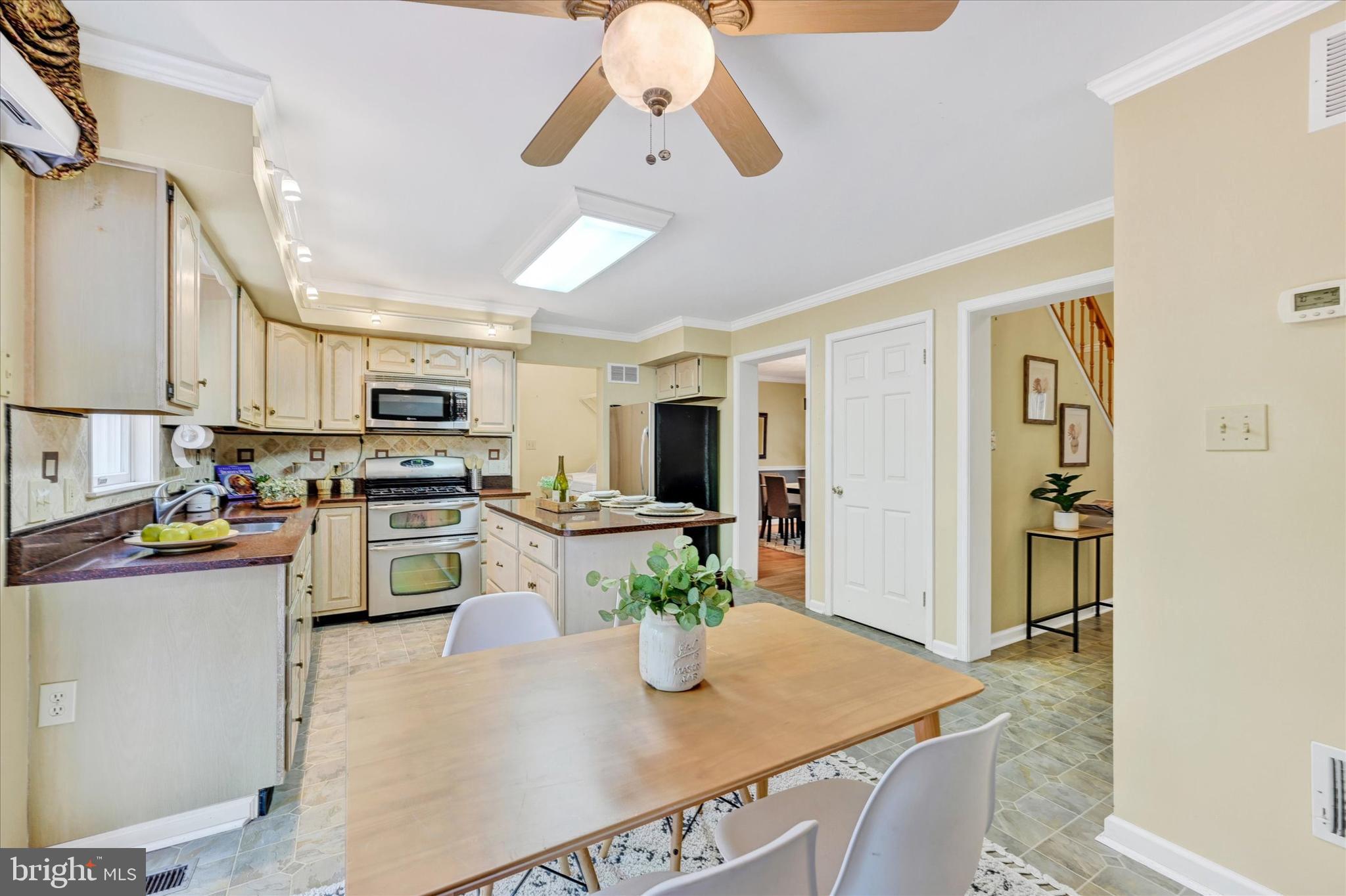 2621-A Proctor Ln