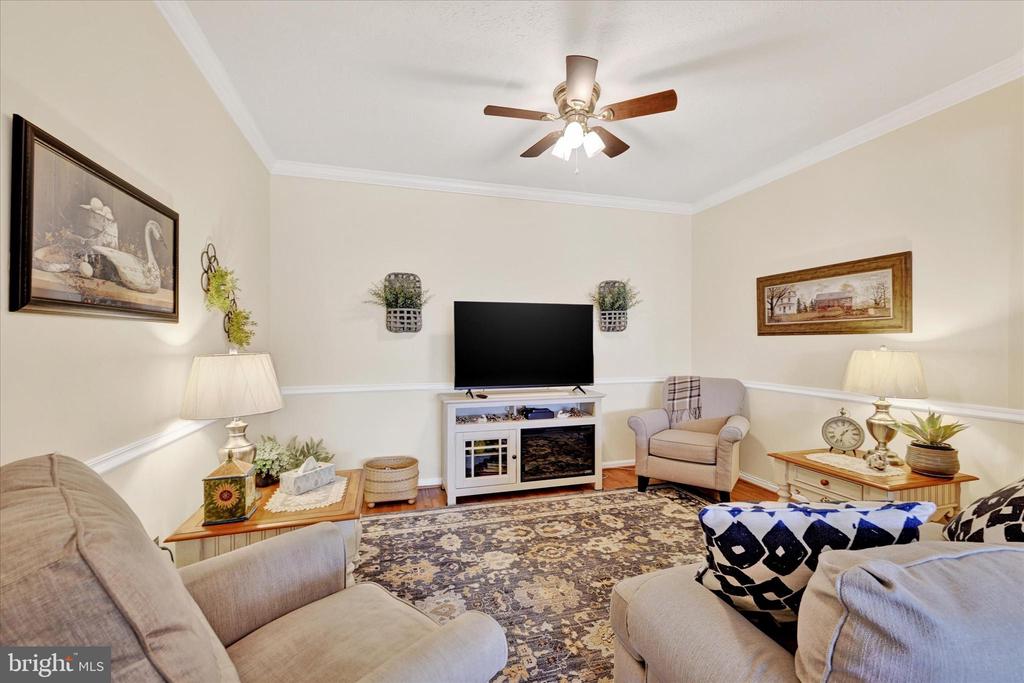 4503 Dunton Ter