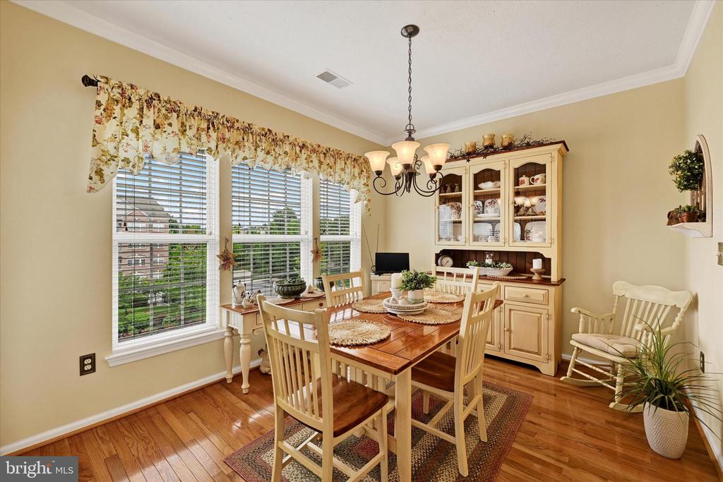 4503 Dunton Ter