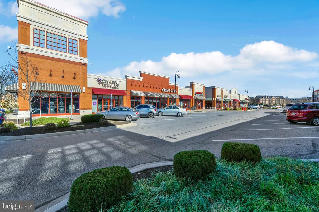 4503 Dunton Ter