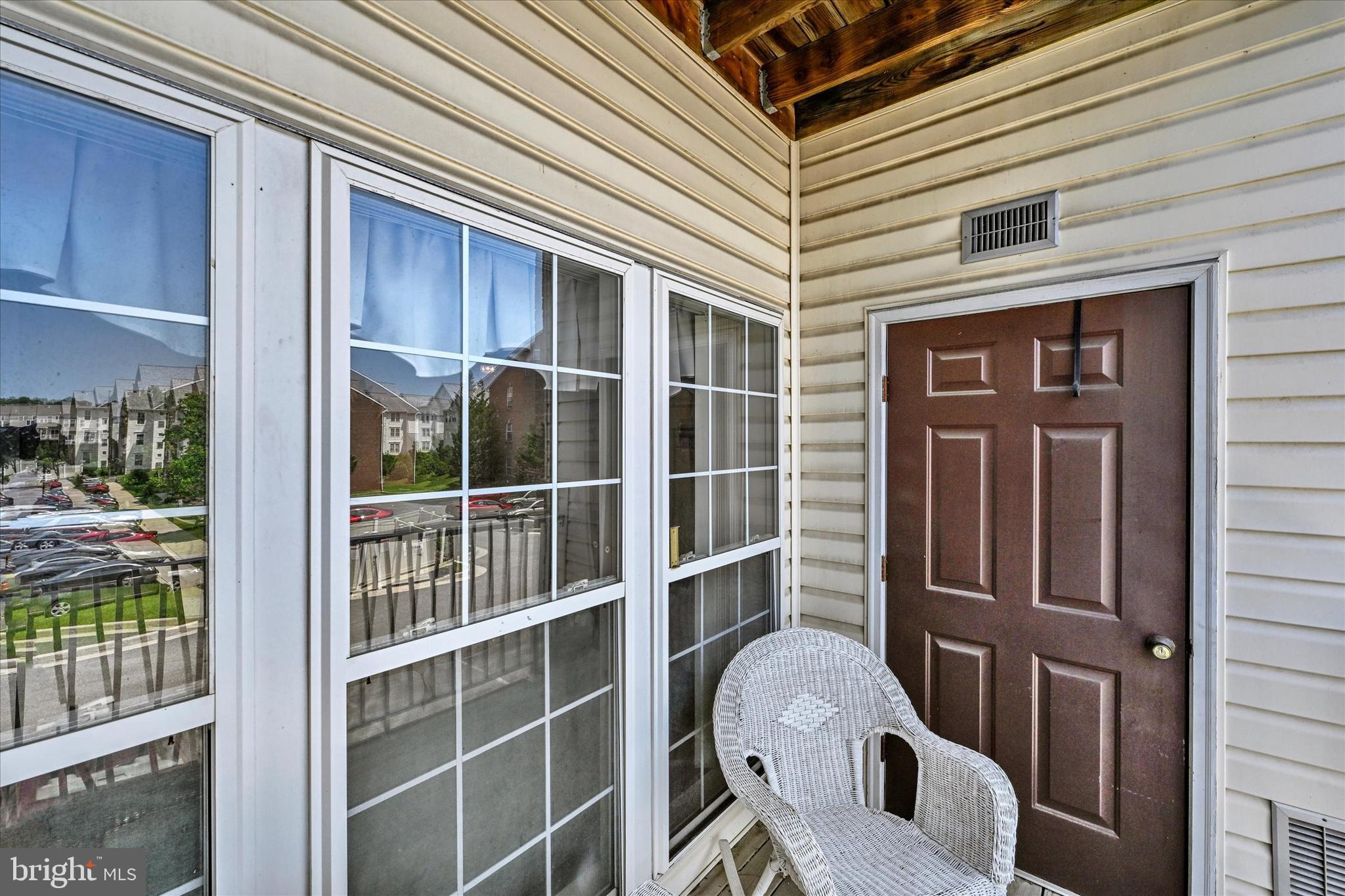 7-E Brook Farm Ct #7e