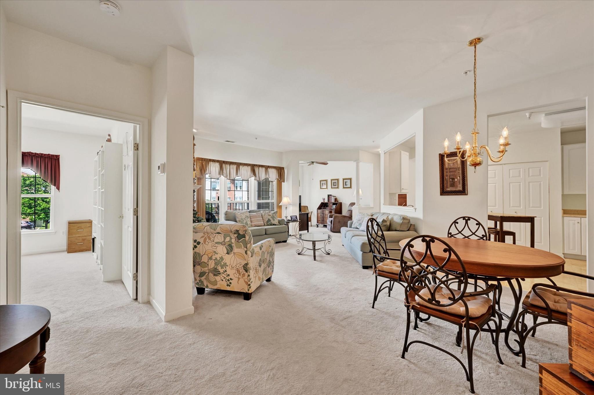 7-E Brook Farm Ct #7e