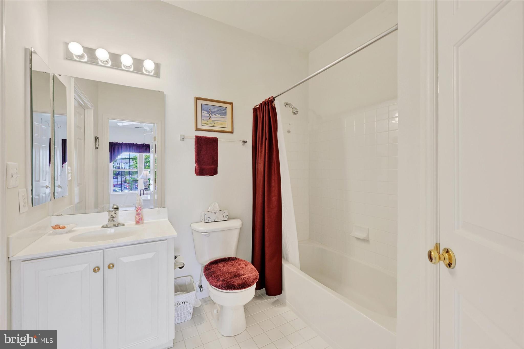 7-E Brook Farm Ct #7e