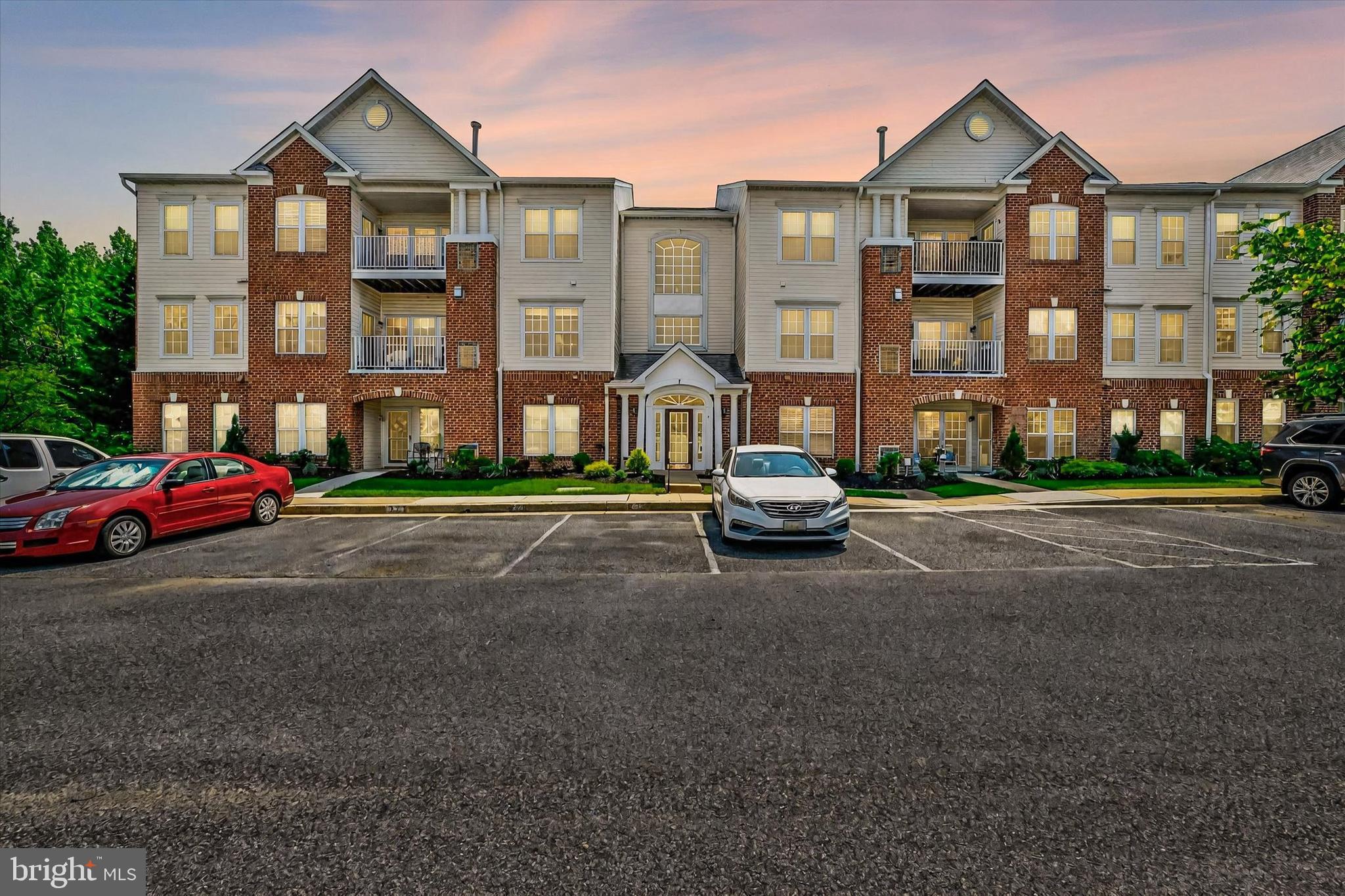 7-E Brook Farm Ct #7e