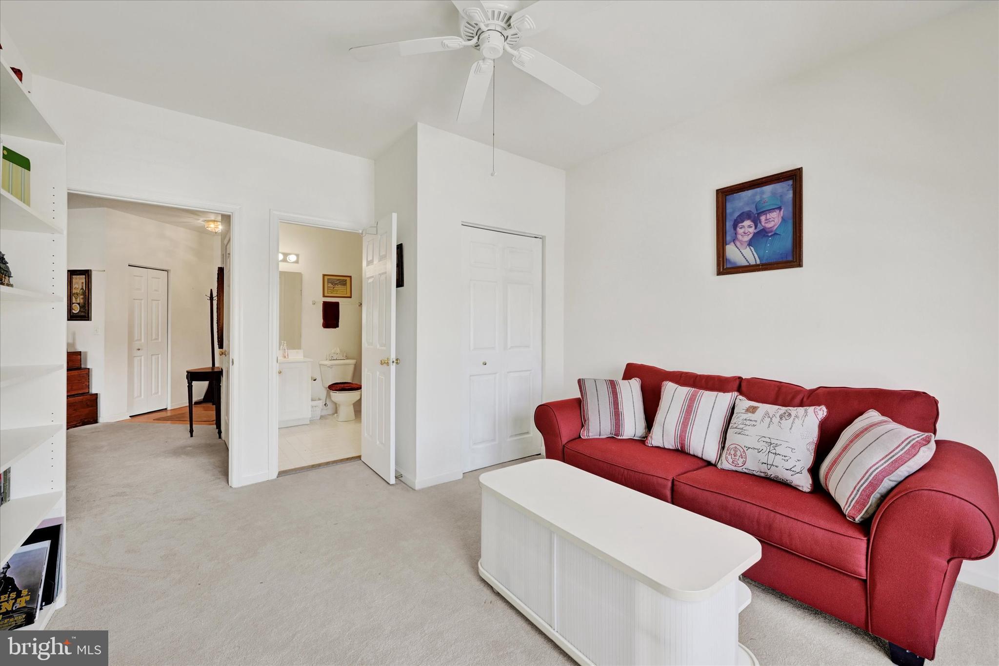 7-E Brook Farm Ct #7e