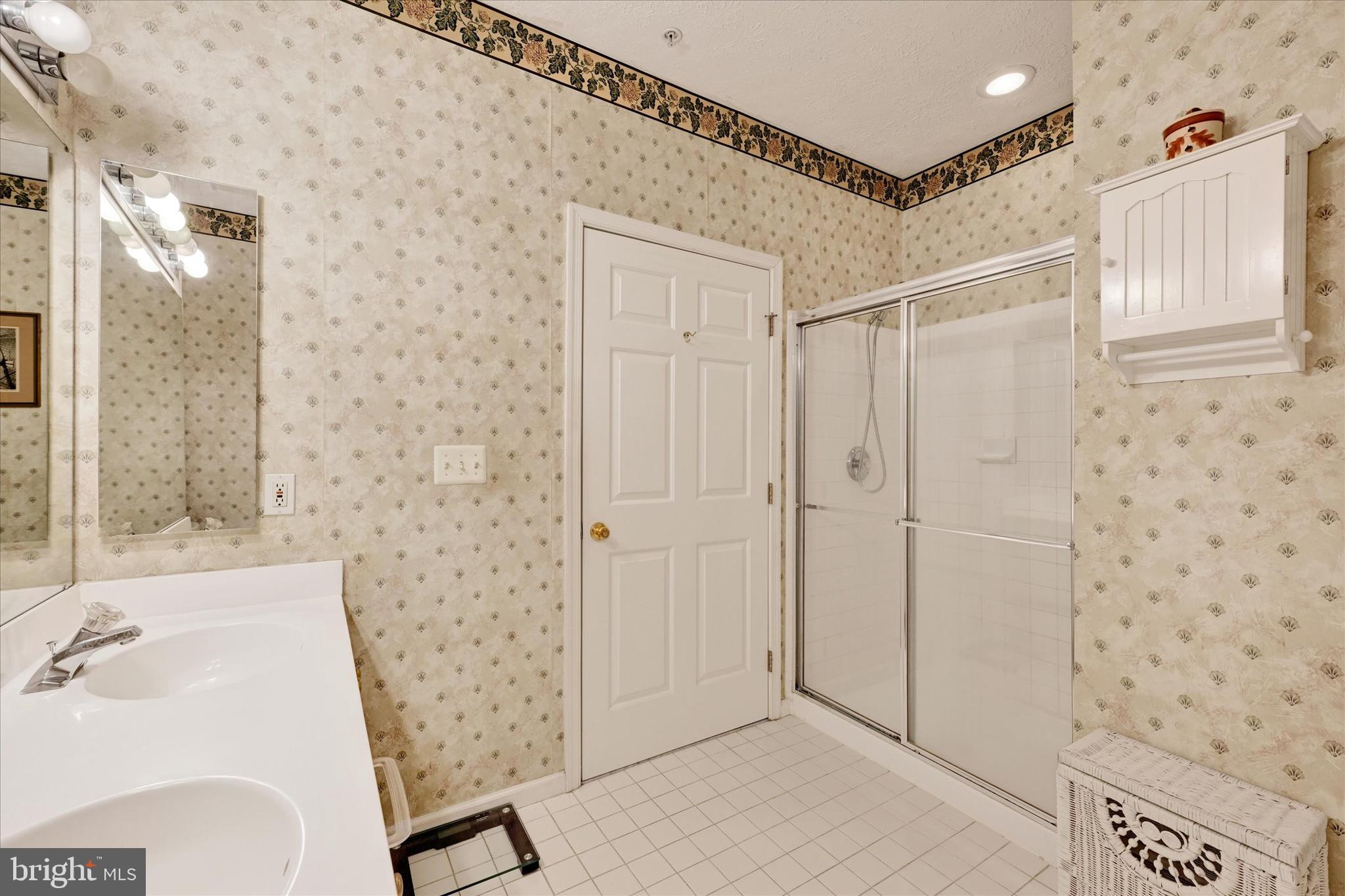 7-E Brook Farm Ct #7e