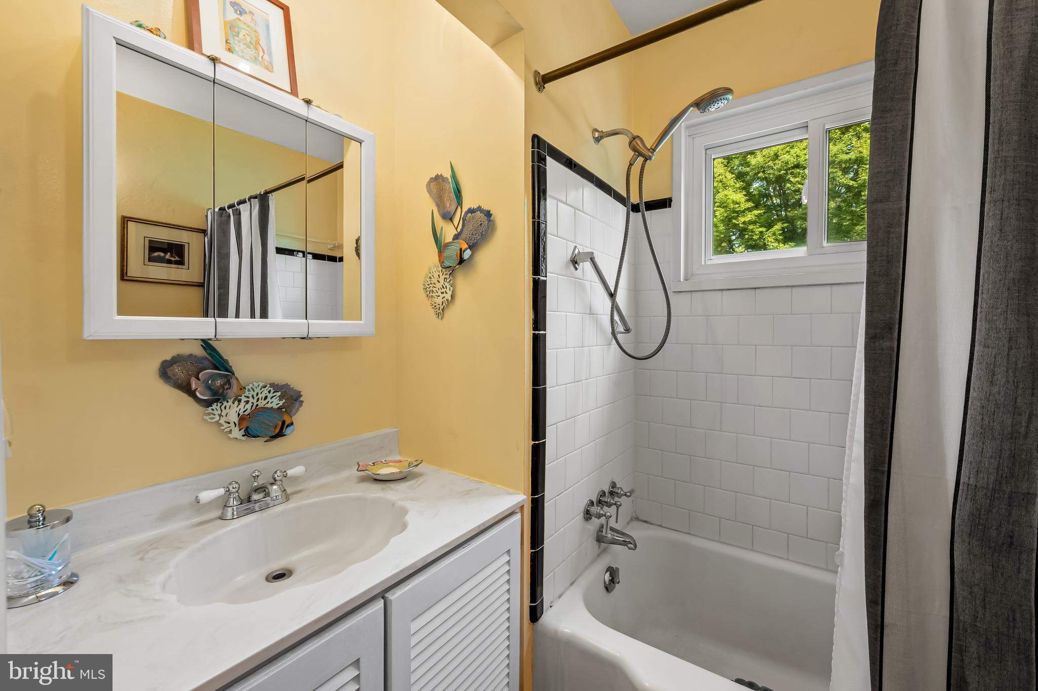 6003 Lakehurst Dr #3