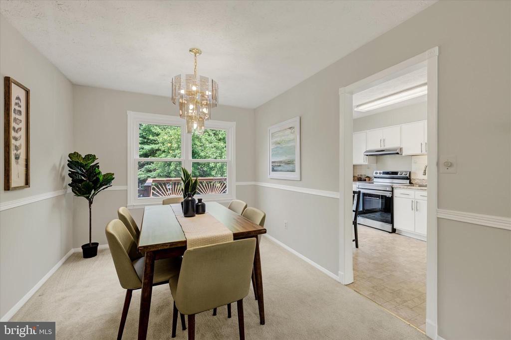38 Stoneway Pl