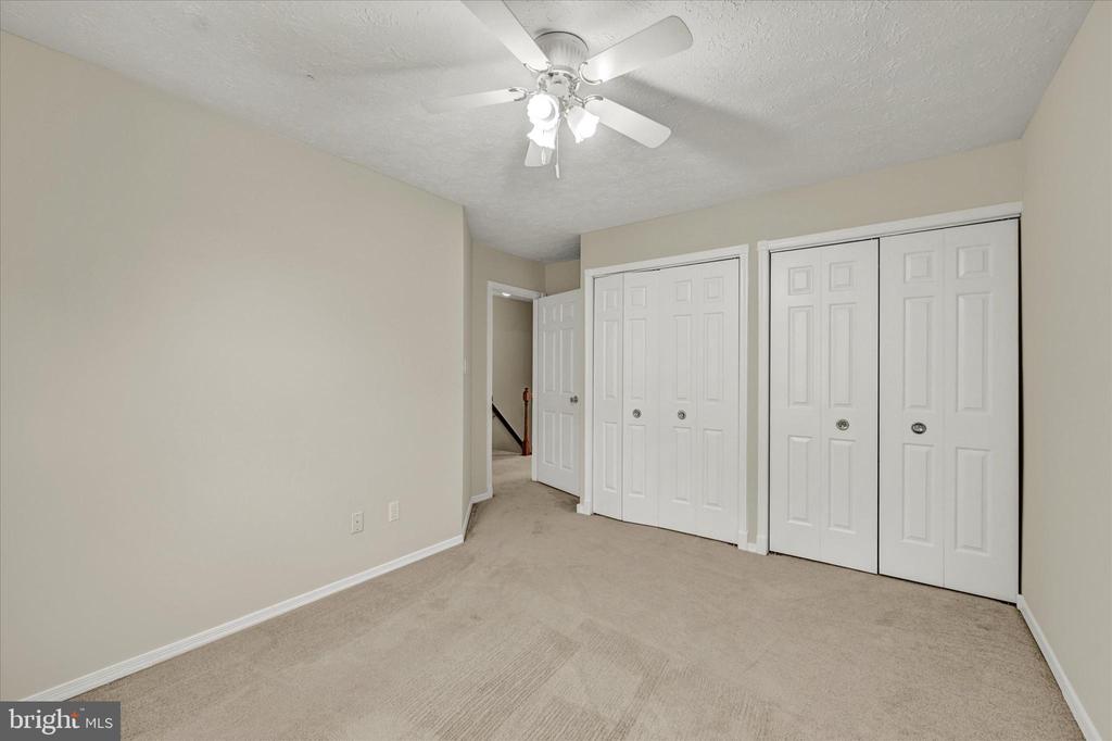 38 Stoneway Pl