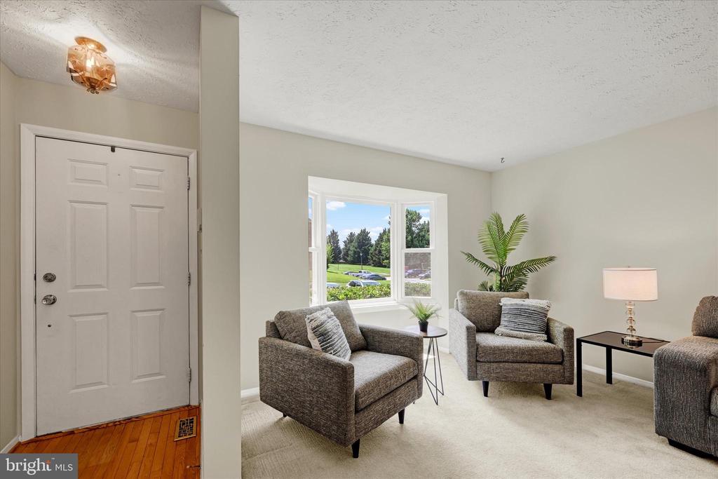 38 Stoneway Pl