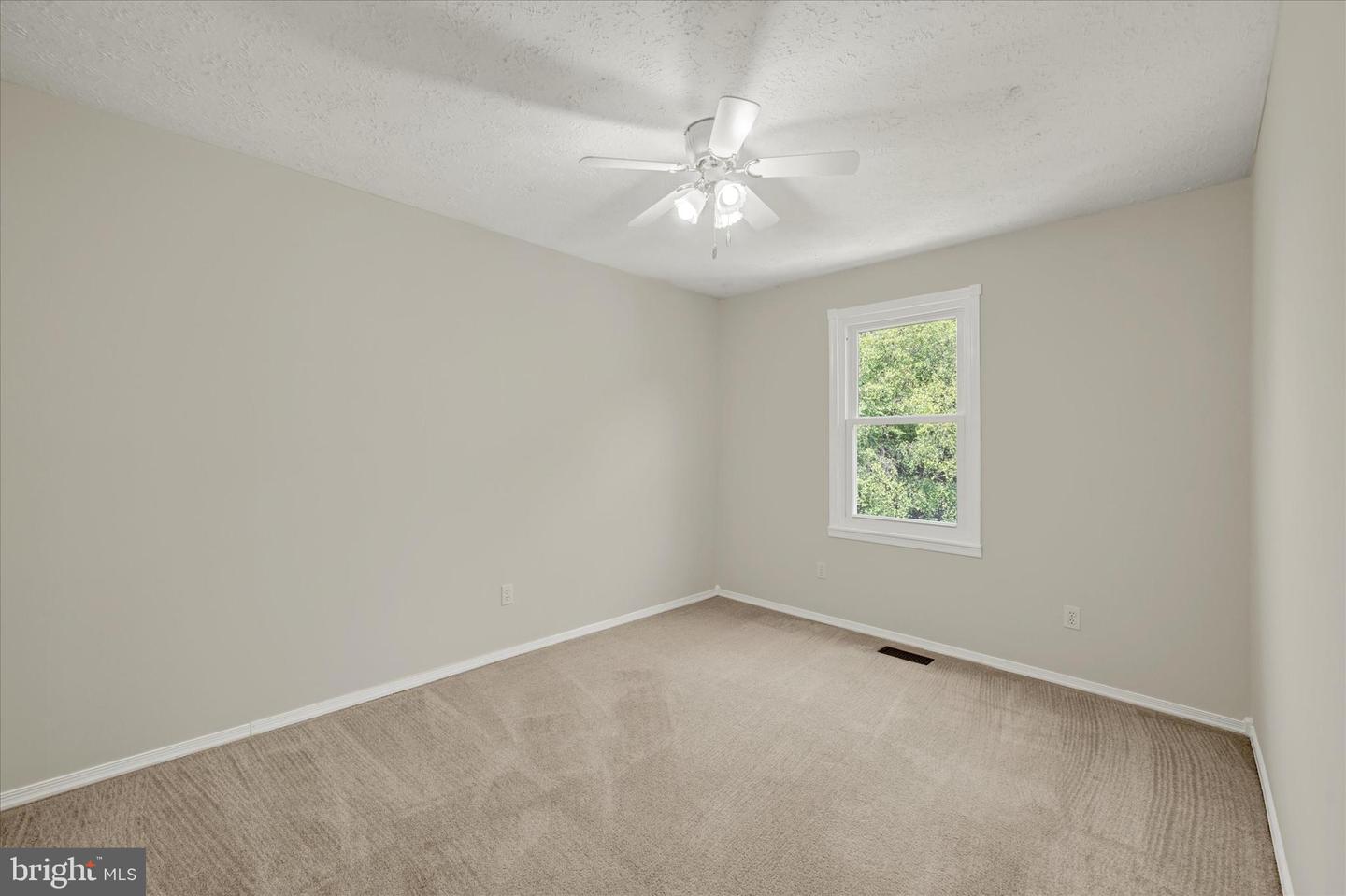 38 Stoneway Pl