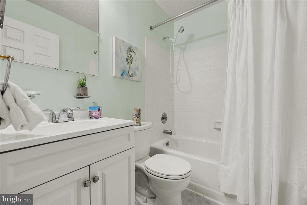 38 Stoneway Pl