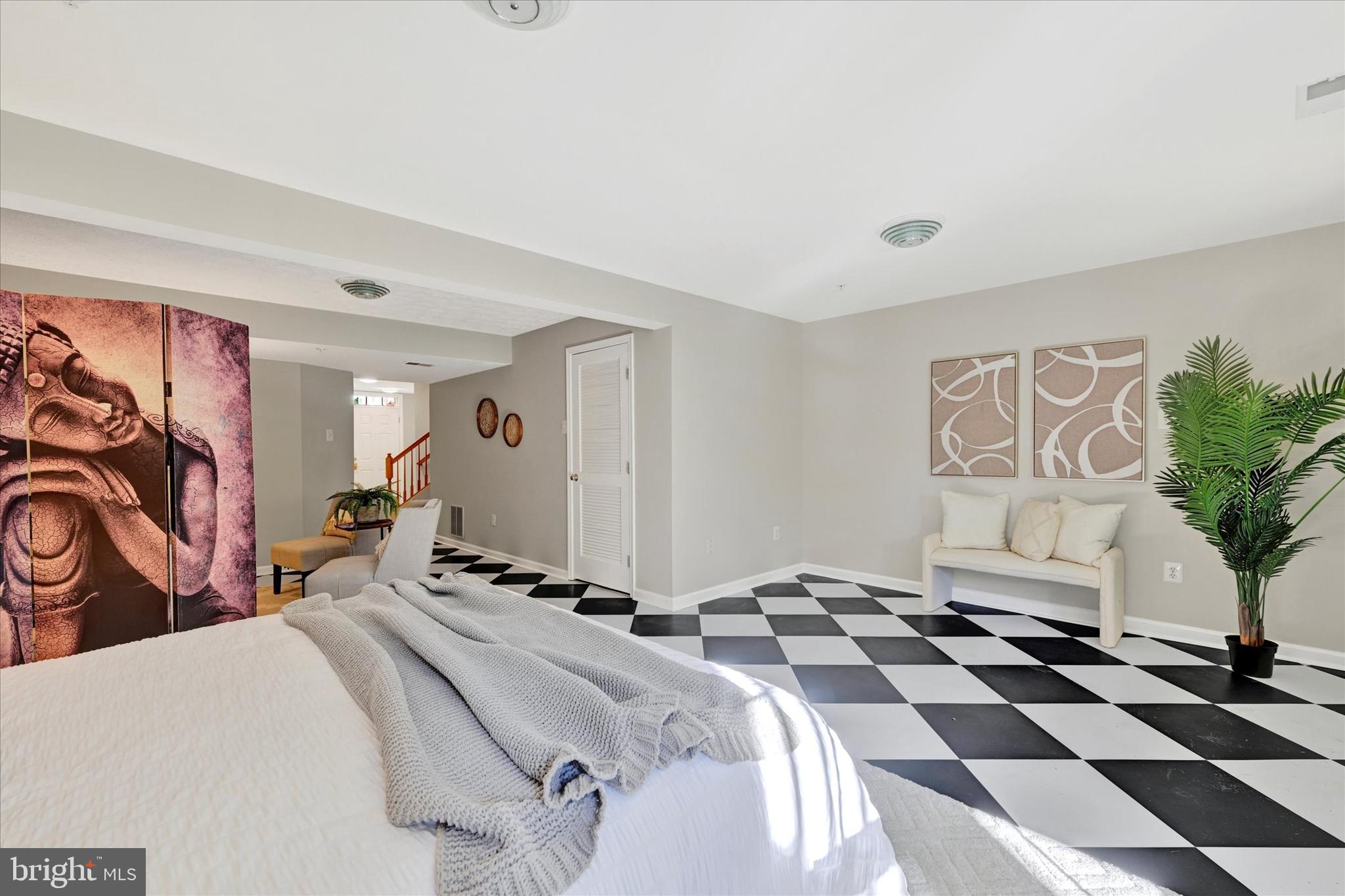 9744 Harvester Cir #9744