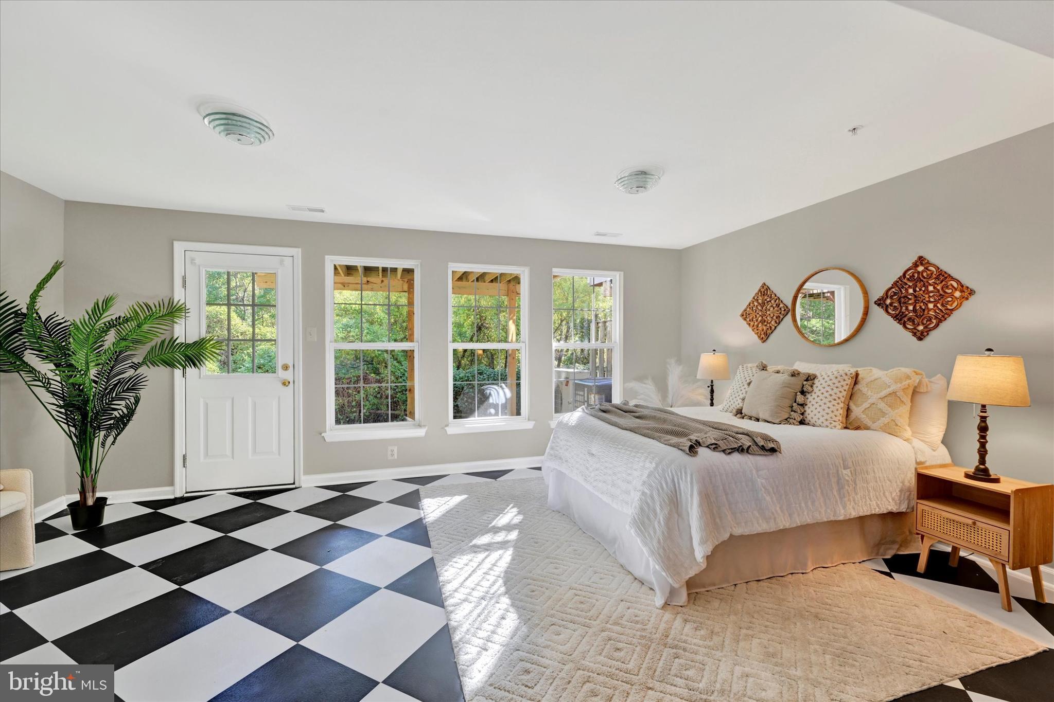 9744 Harvester Cir #9744