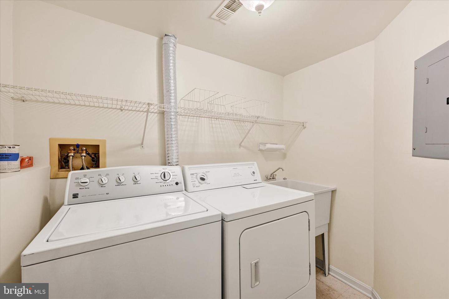 8 Bandon Ct #101