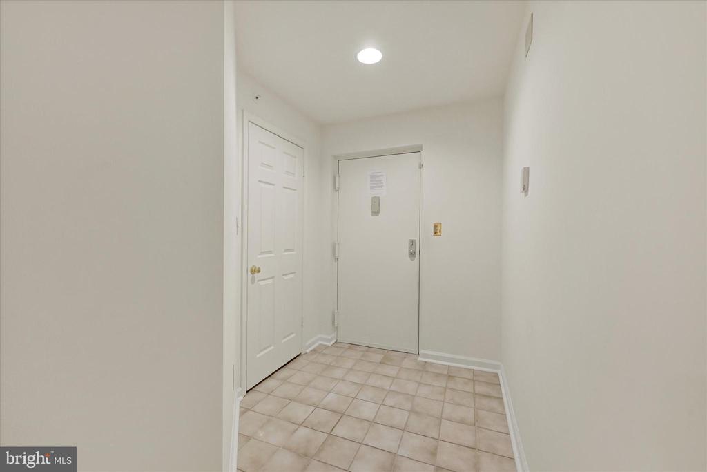 8 Bandon Ct #101