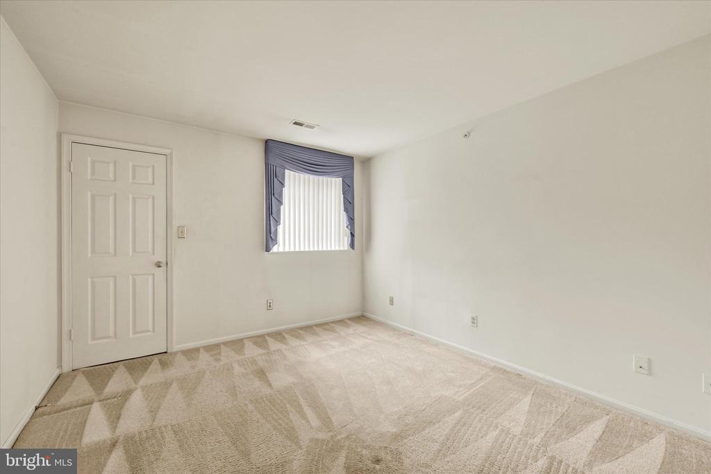 8 Bandon Ct #101