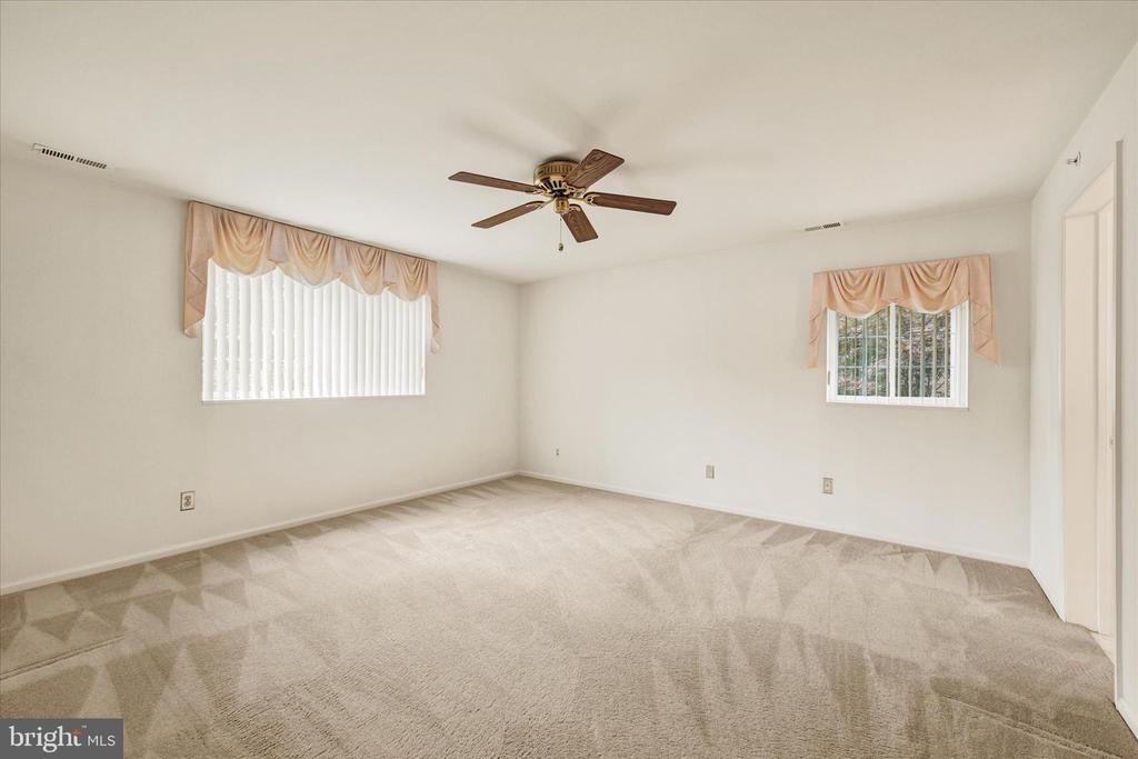 8 Bandon Ct #101