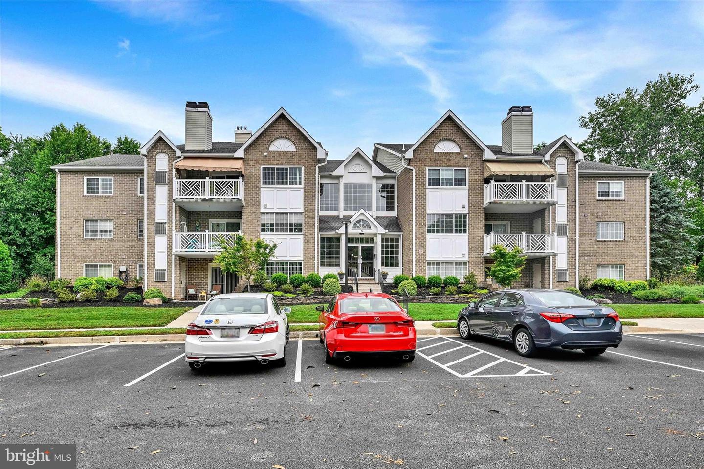 8 Bandon Ct #101