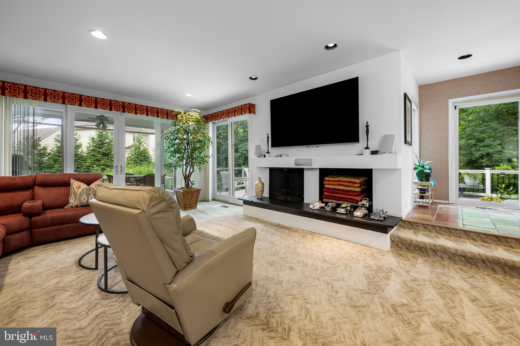 3308 Redspire Ln
