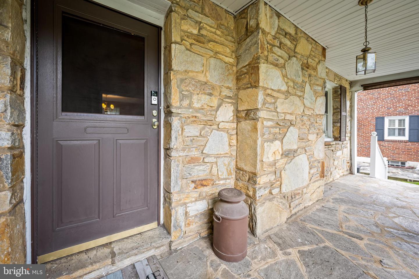 816 Ridgeleigh Rd