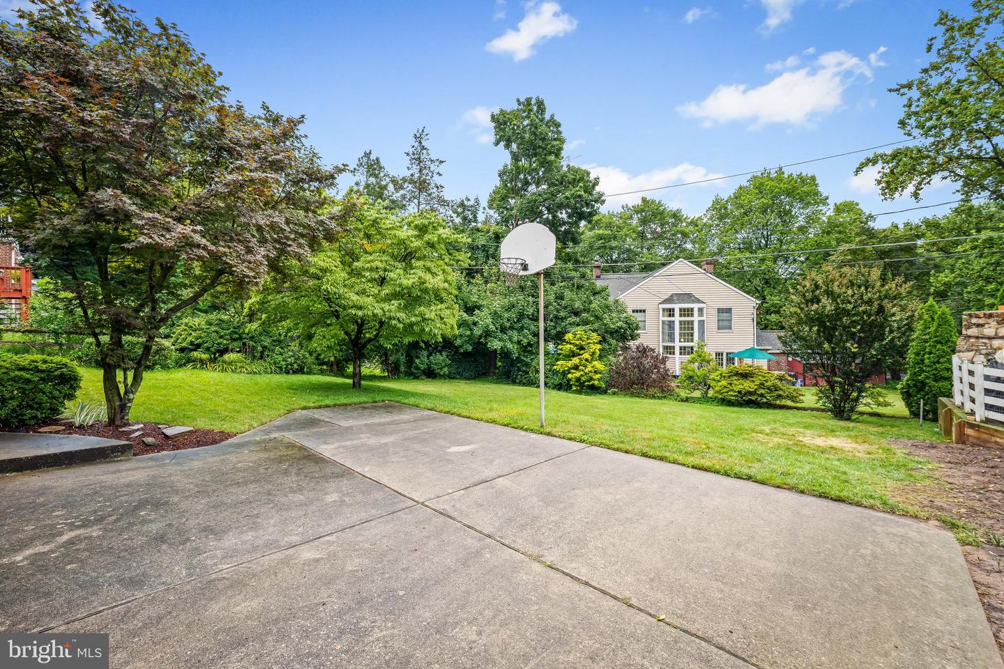 816 Ridgeleigh Rd