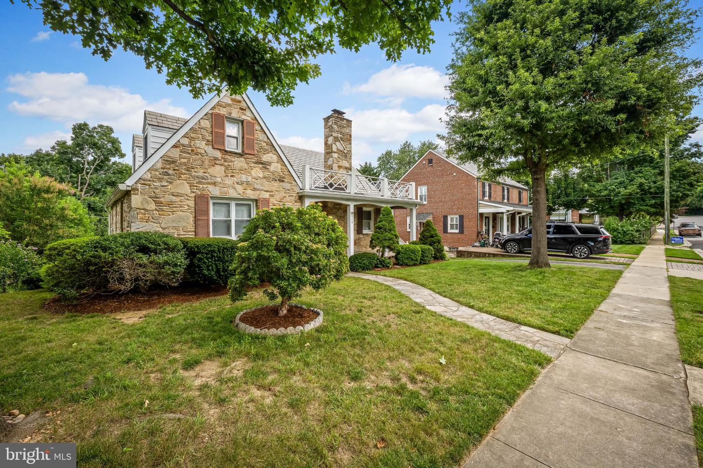 816 Ridgeleigh Rd