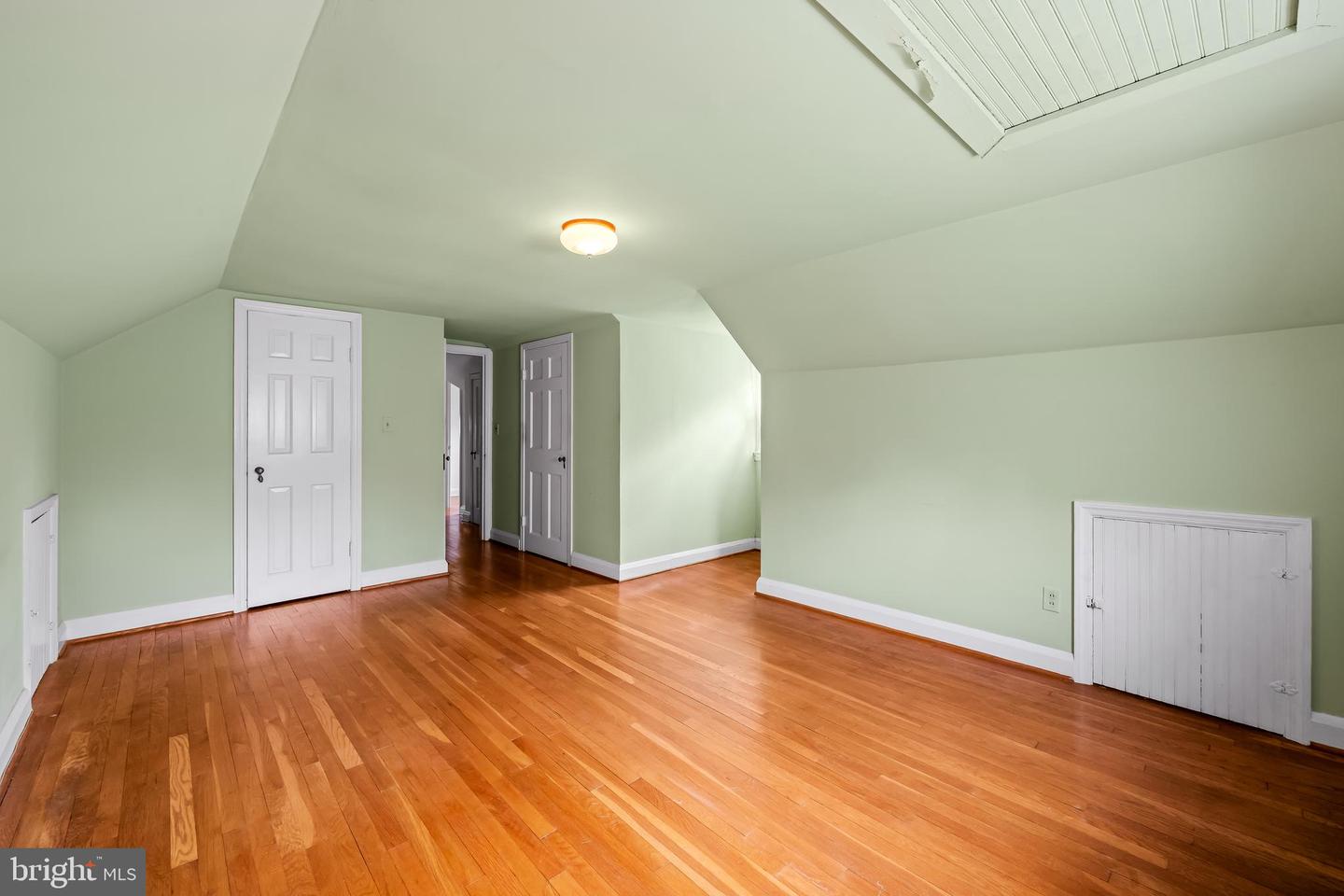 816 Ridgeleigh Rd
