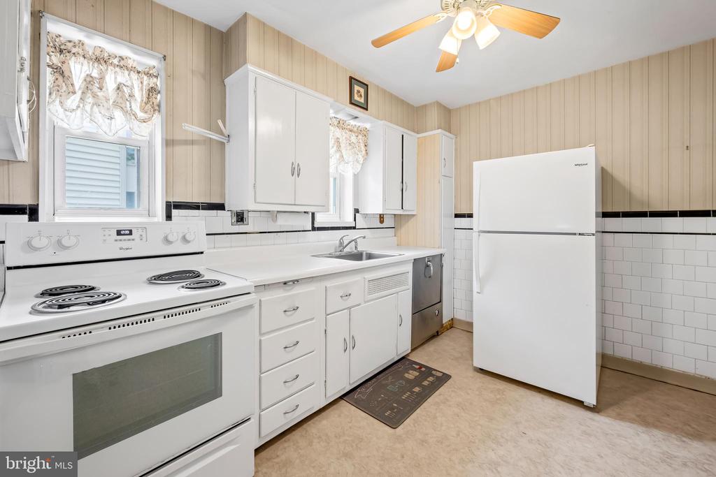 816 Ridgeleigh Rd