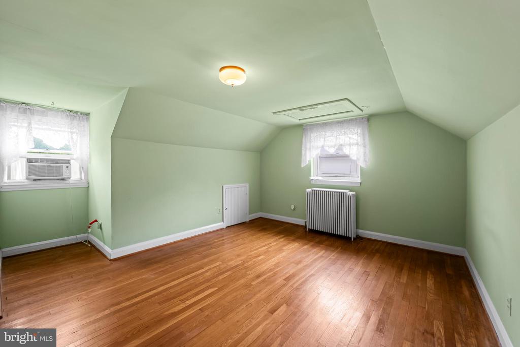 816 Ridgeleigh Rd