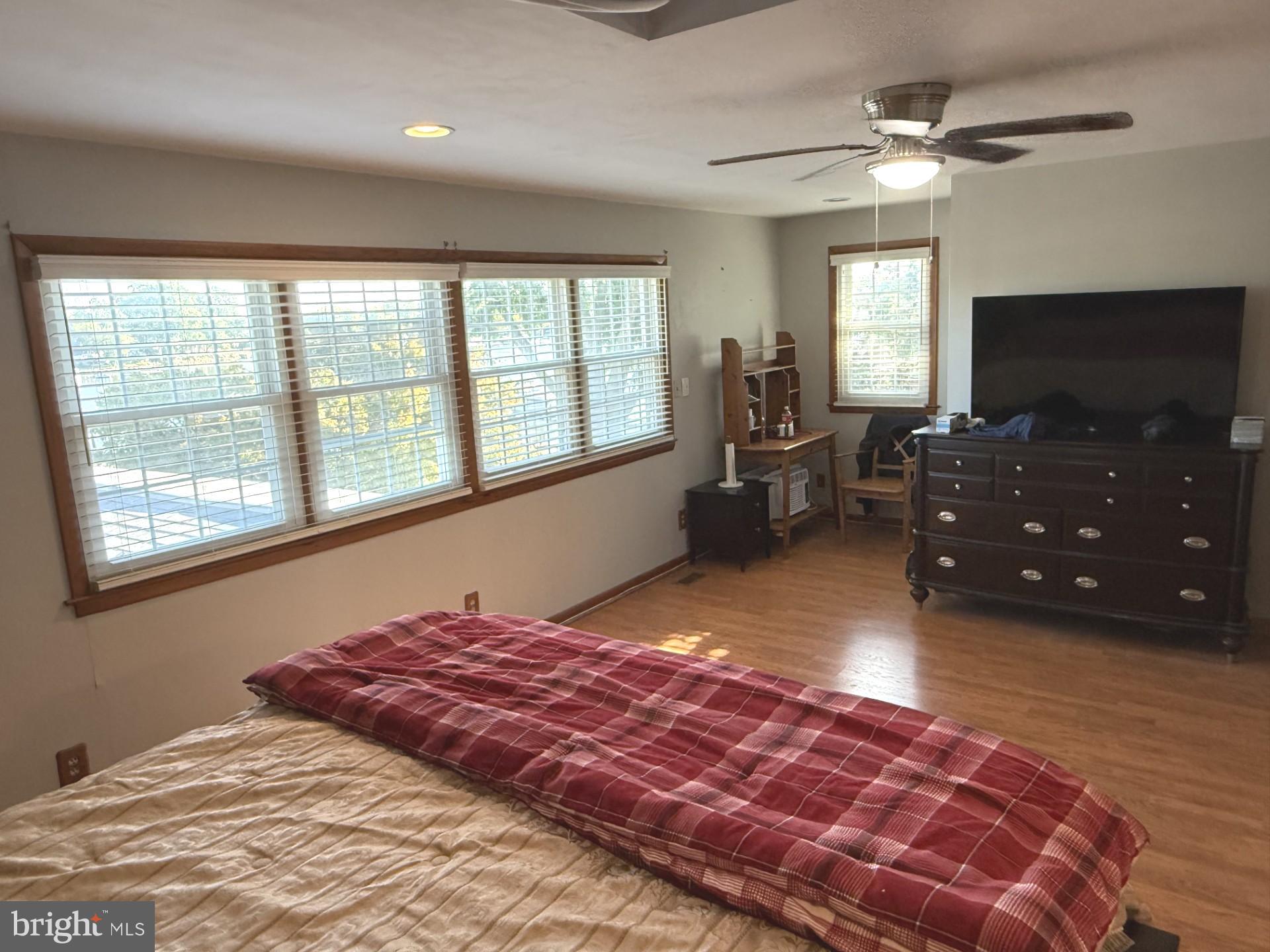 154 Kingston Park Ln