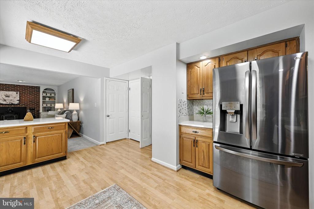 4 Linwen Way