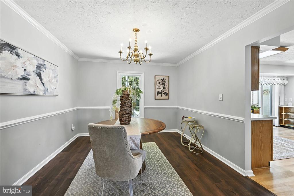 4 Linwen Way