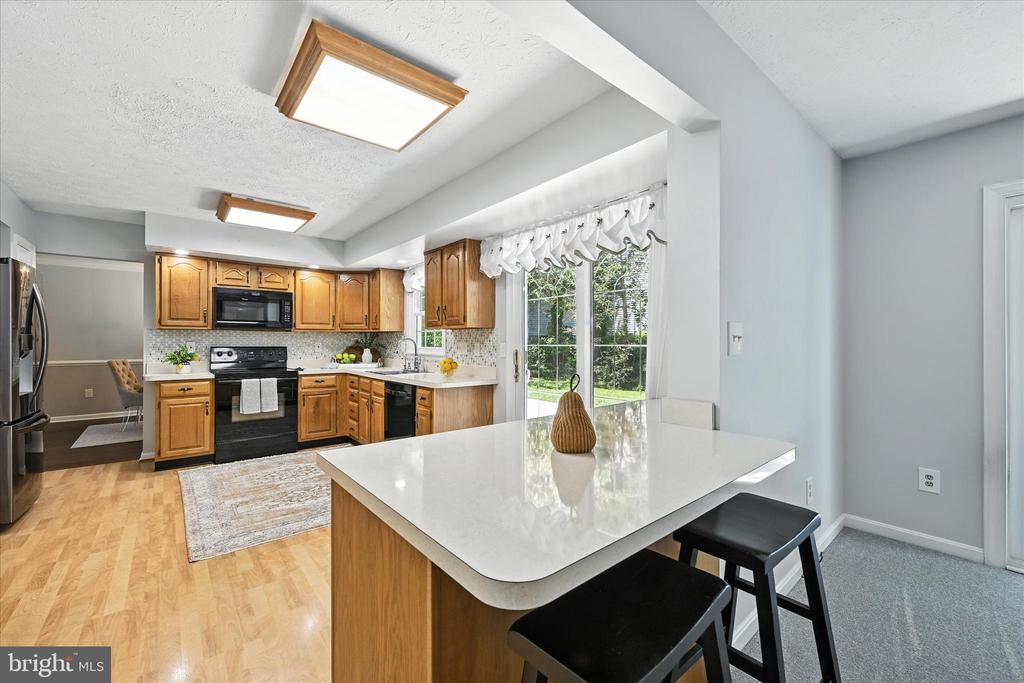 4 Linwen Way