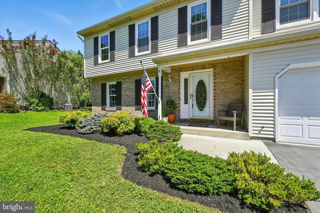 4 Linwen Way